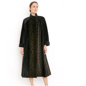 Vintage Cachet Faux Fur Leopard Print Long Coat, Chic, Lux, Classic Minimalist M